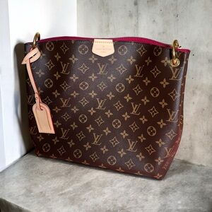 Louis Vuitton Graceful PM Hobo Bag | Classic Monogram & Peony Interior